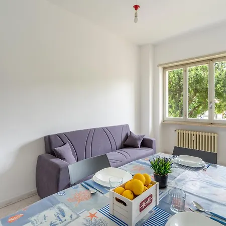 Bright Flat With Large Balcony, Near Marina dʼAndora