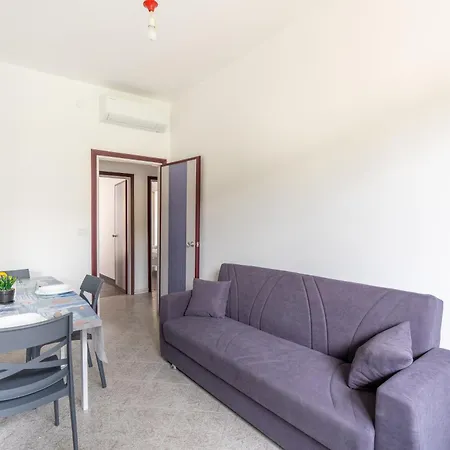 Bright Flat With Large Balcony, Near Marina dʼAndora